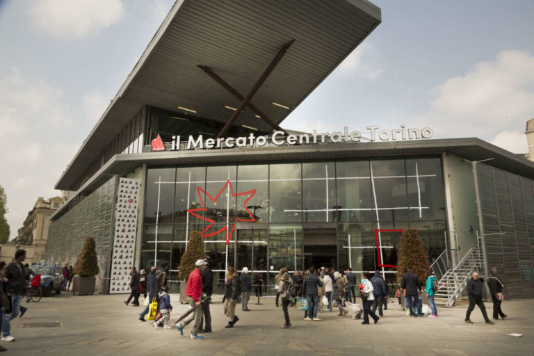 CIBI MAL CONSERVATI, CHIUSA MACELLERIA DEL MERCATO ...